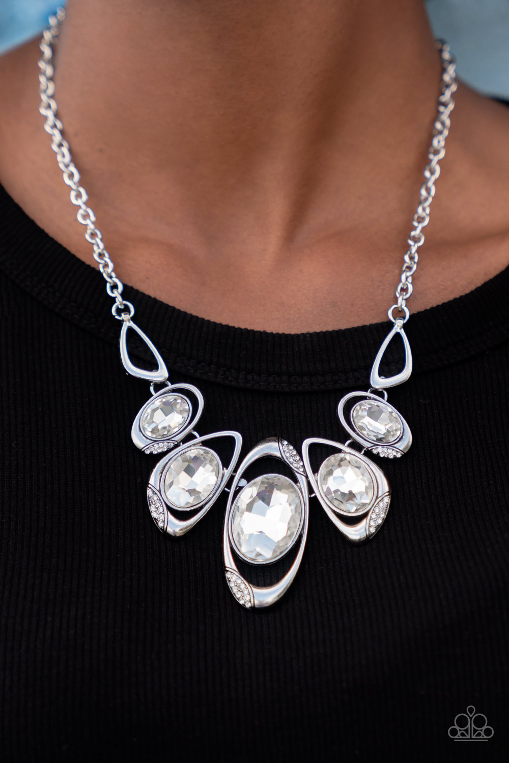 #5008 Hypnotic Twinkle - White - Paparazzi Accessories Necklace